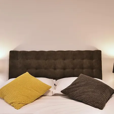 Pia Volosko, Apartment Opatija